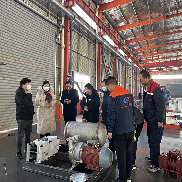 水環(huán)真空泵廠家